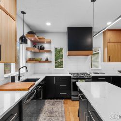 Custom Kitchen Cabinet Builders